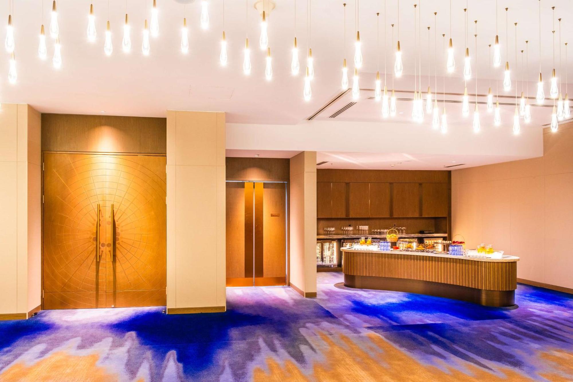 Hilton Kinshasa Hotel Екстериор снимка