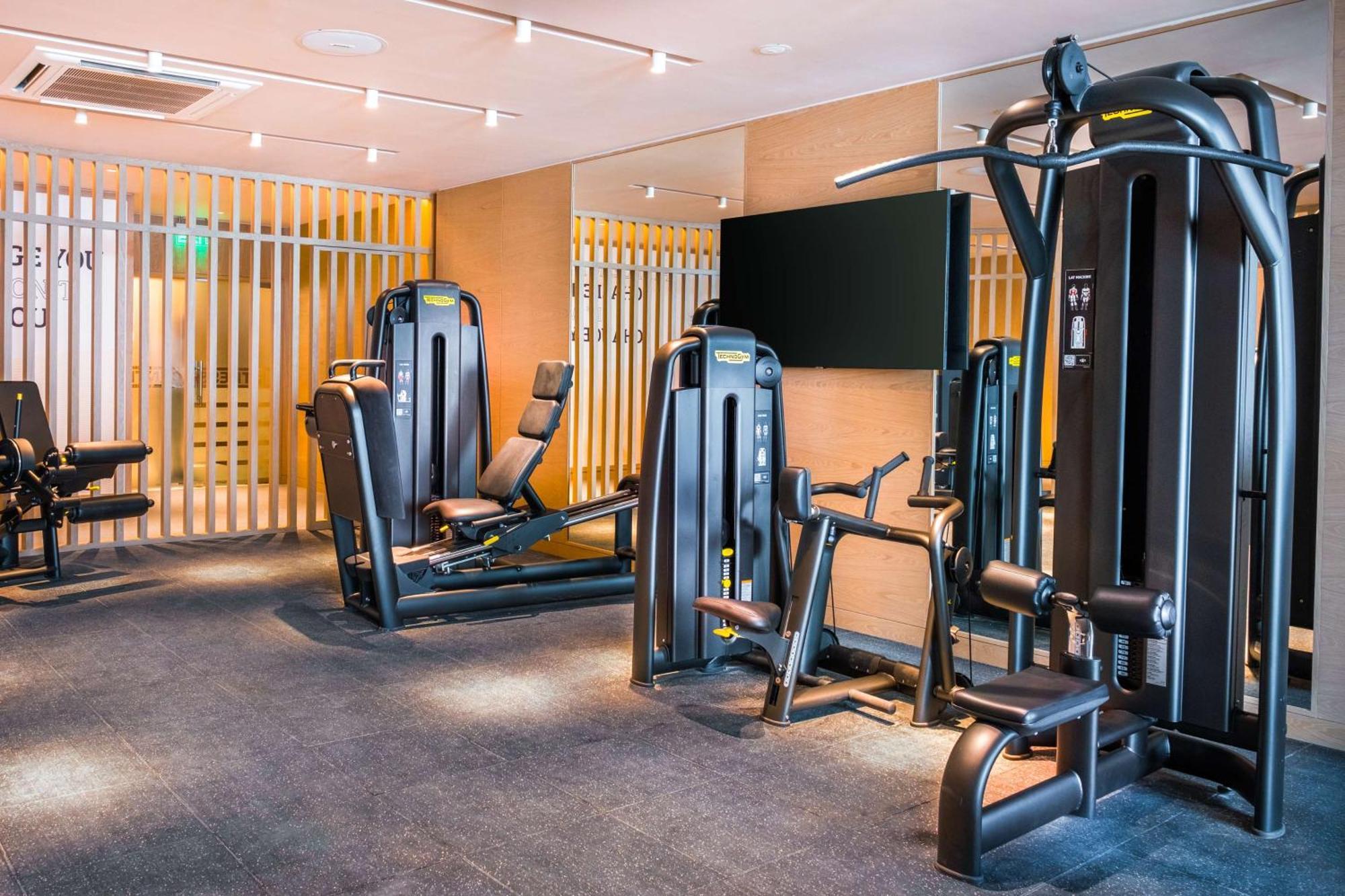 Hilton Kinshasa Hotel Екстериор снимка