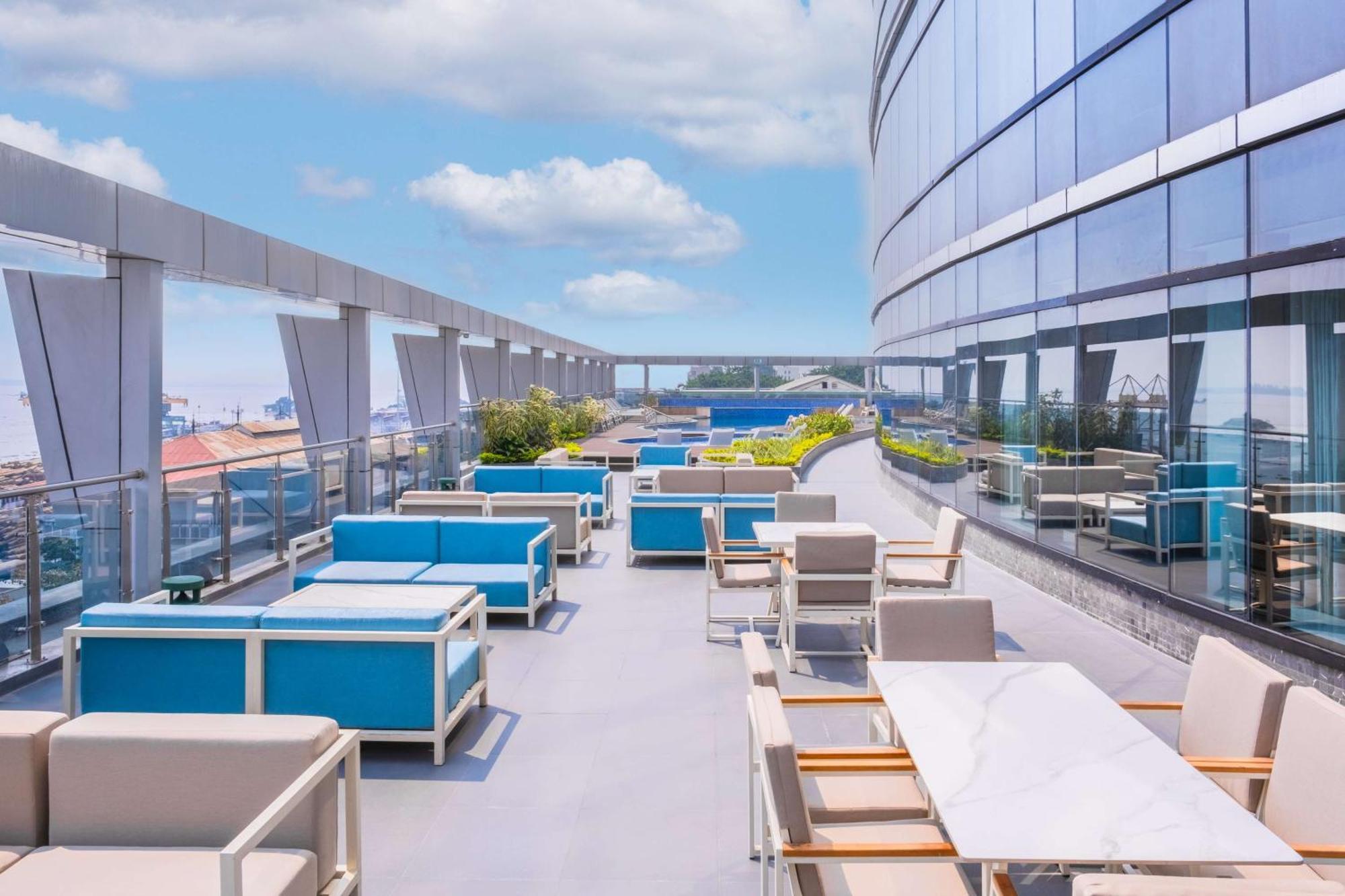 Hilton Kinshasa Hotel Екстериор снимка